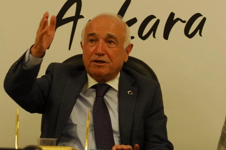 Cemil Çiçek: "Yüzde yüz mutabakat olmadan yeni Anayasa imkansız"