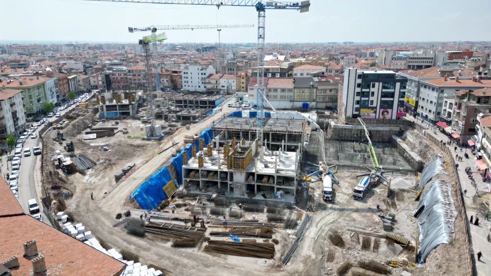 AKSARAY TARİHİNİN EN KAPSAMLI KENTSEL DÖNÜŞÜM PROJESİNDE YAPILAR YÜKSELİYOR