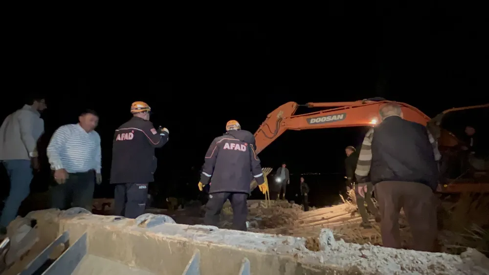 Aksaray da aşırı yağış nedeniyle göçük meydana geldi