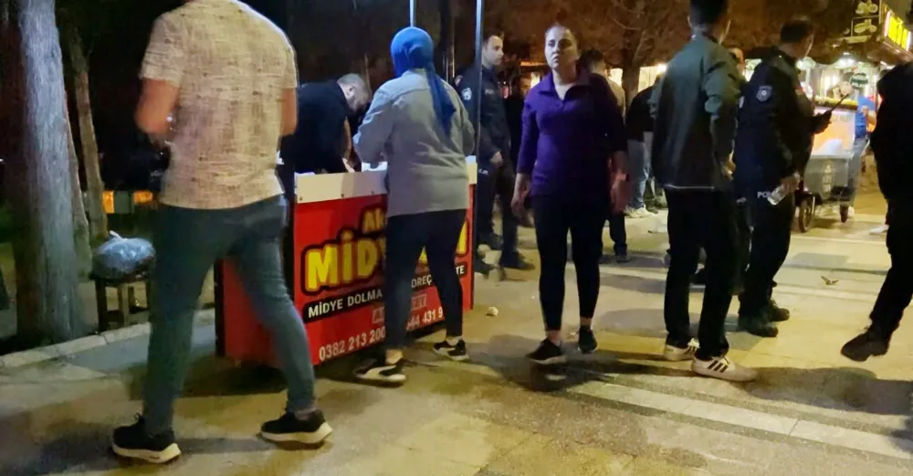 Aksaray'da iki seyyar satıcının kavgasını polis zor ayırdı