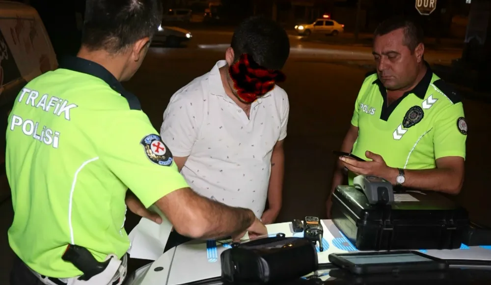 Aksaray'da Bir Sürücüye 6 bin 439 TL para cezası kesilerek ehliyetine el konuldu