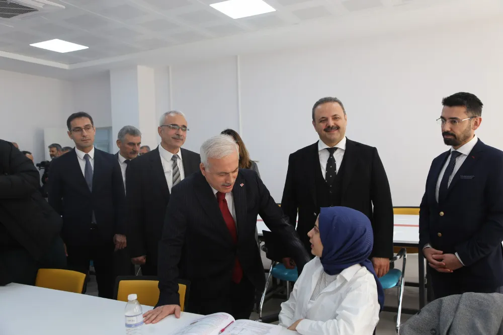 ASÜ Tıp Fakültesi Ek Binası Hizmete Açıldı