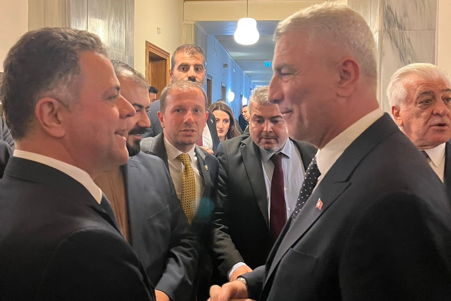 Bakan Bolat'tan Bursa matbaacı ve kırtasiye esnafına selam