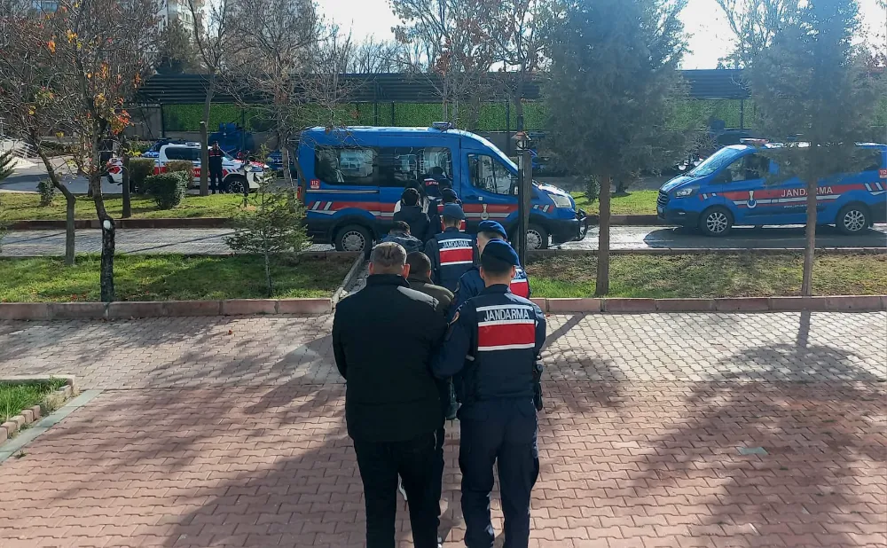 Aksaray Merkezli Sahte Bungalov Dolandırıcılığı Operasyonu: 5 Şüpheli Yakalandı