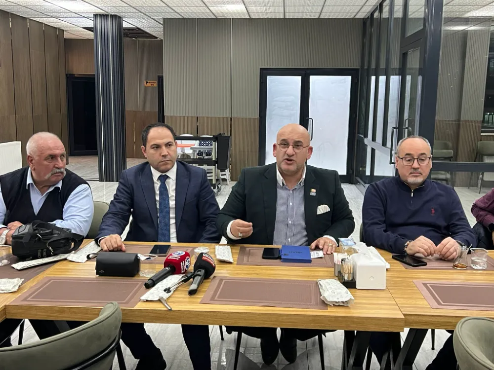 TİGAD Yönetim Kurulu üyeleri ile il temsilcileri, “Dijital Habercilik ve Medya Çalıştayı” öncesinde Şanlıurfa’da kapsamlı bir değerlendirme toplantısında bir araya geldi.