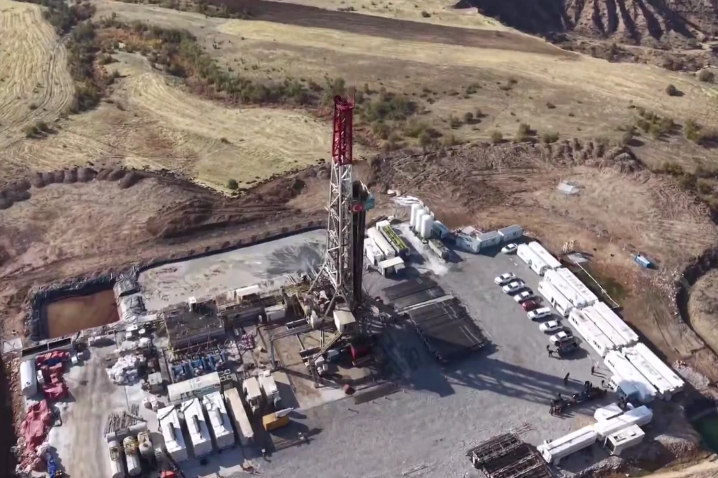 Gençler sondaj sahasında... Silopili öğrenciler petrol arama çalışmalarını yerinde inceledi