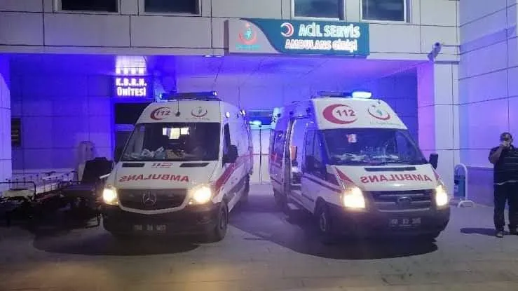 Aksaray’da Otomobil Şarampole Devrildi: 3 Yaralı Aksaray