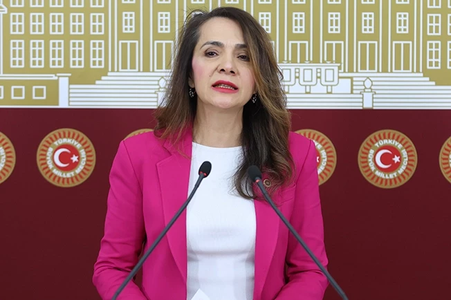 CHP'li İlgezdi mülakat sistemini eleştirdi