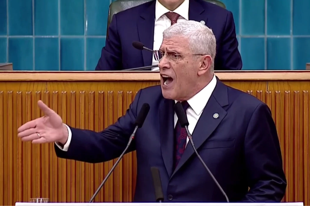 Dervişoğlu'ndan iktidara hodri meydan! 'Ben sizi aynada yüzleştireyim' diyerek bağıra bağıra eleştirdi