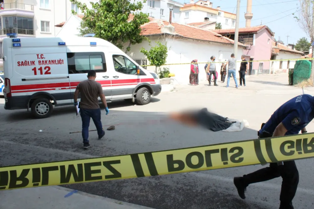 Aksaray'da Kamyonun Çarptığı Yaya Hayatını Kaybetti