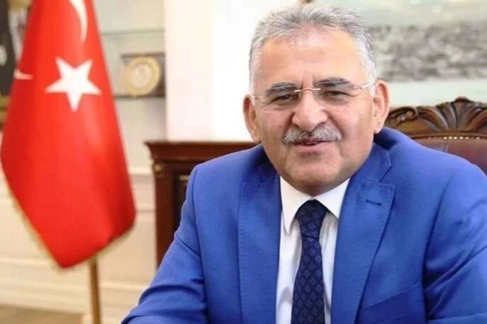 Memduh Büyükkılıç'tan '15 Temmuz' mesajı