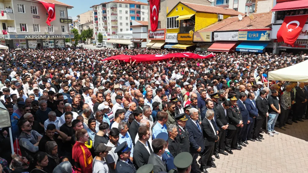 Aksaray Kahraman Evladını Uğurladı: Şehit Özkan Özkanlı Gözyaşlarıyla Toprağa Verildi