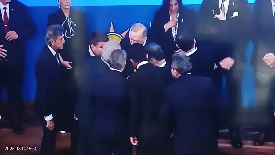 Ak Partinin 24. kuruluş yılında Aksaray heyetinin Cumhurbaşkanı Erdoğan'dan talebi Ak Partinin 21 yıl 5 aydır gerçekleşmeyen Aksaray-Ulukışla Demir yoluna başlatılması oldu.