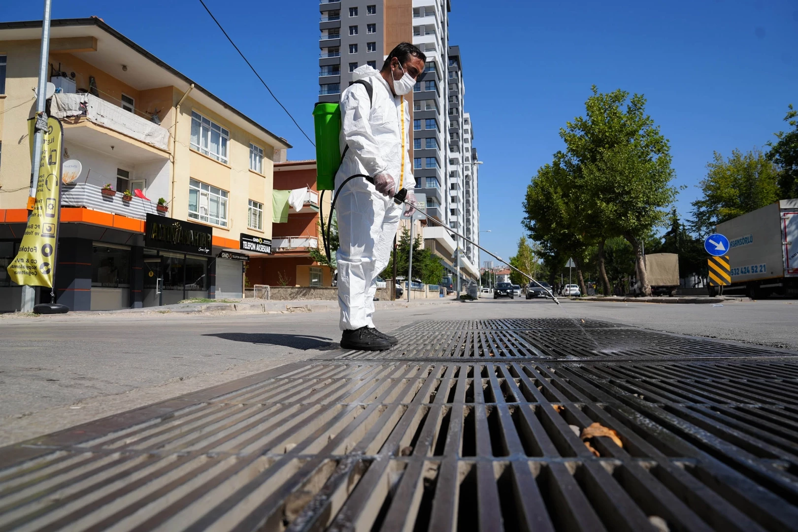 Ankara Keçiören'de ilaçlamalara devam