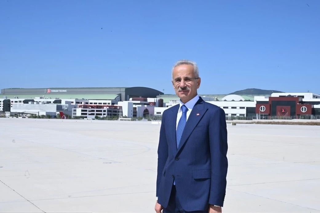 Bakan Uraloğlu’ndan powerbank uyarısı: Uçuşta kullanımının yasaklanmasını tavsiye ettik
