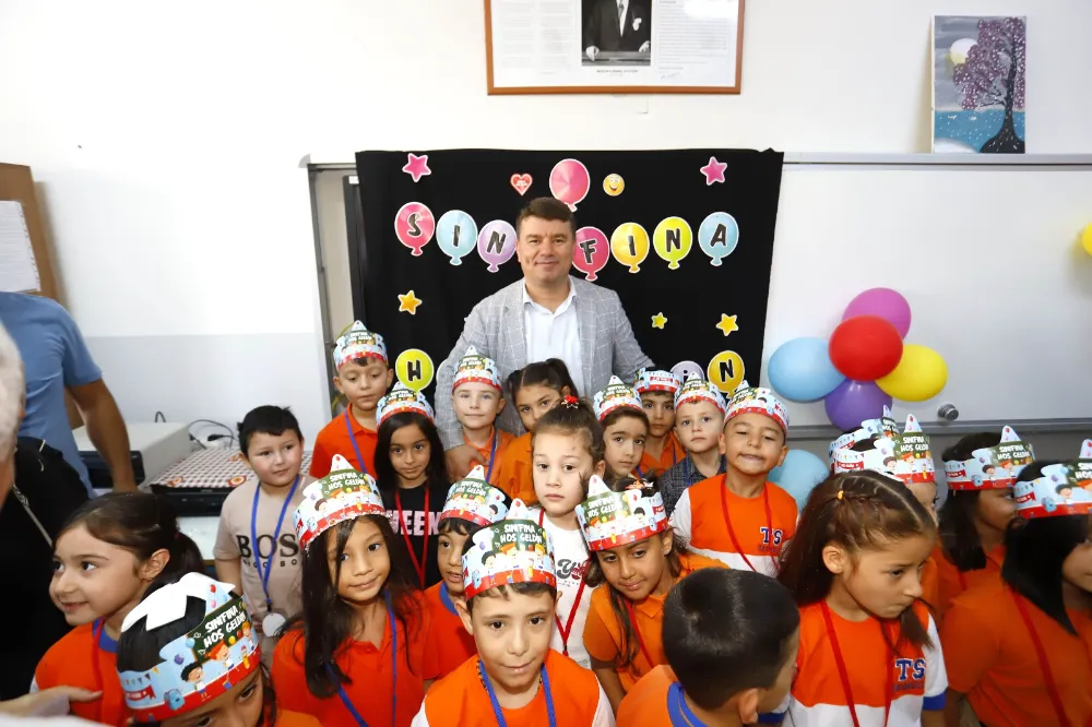 AKSARAY’DA MİNİKLERİN OKUL HEYECANINA BAŞKAN DİNÇER DE ORTAK OLDU