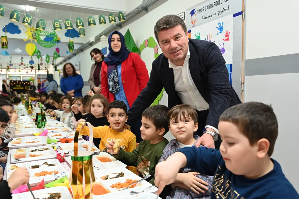 Aksaray Belediyesi’nden Miniklere “İlk Oruç Hediyesi”
