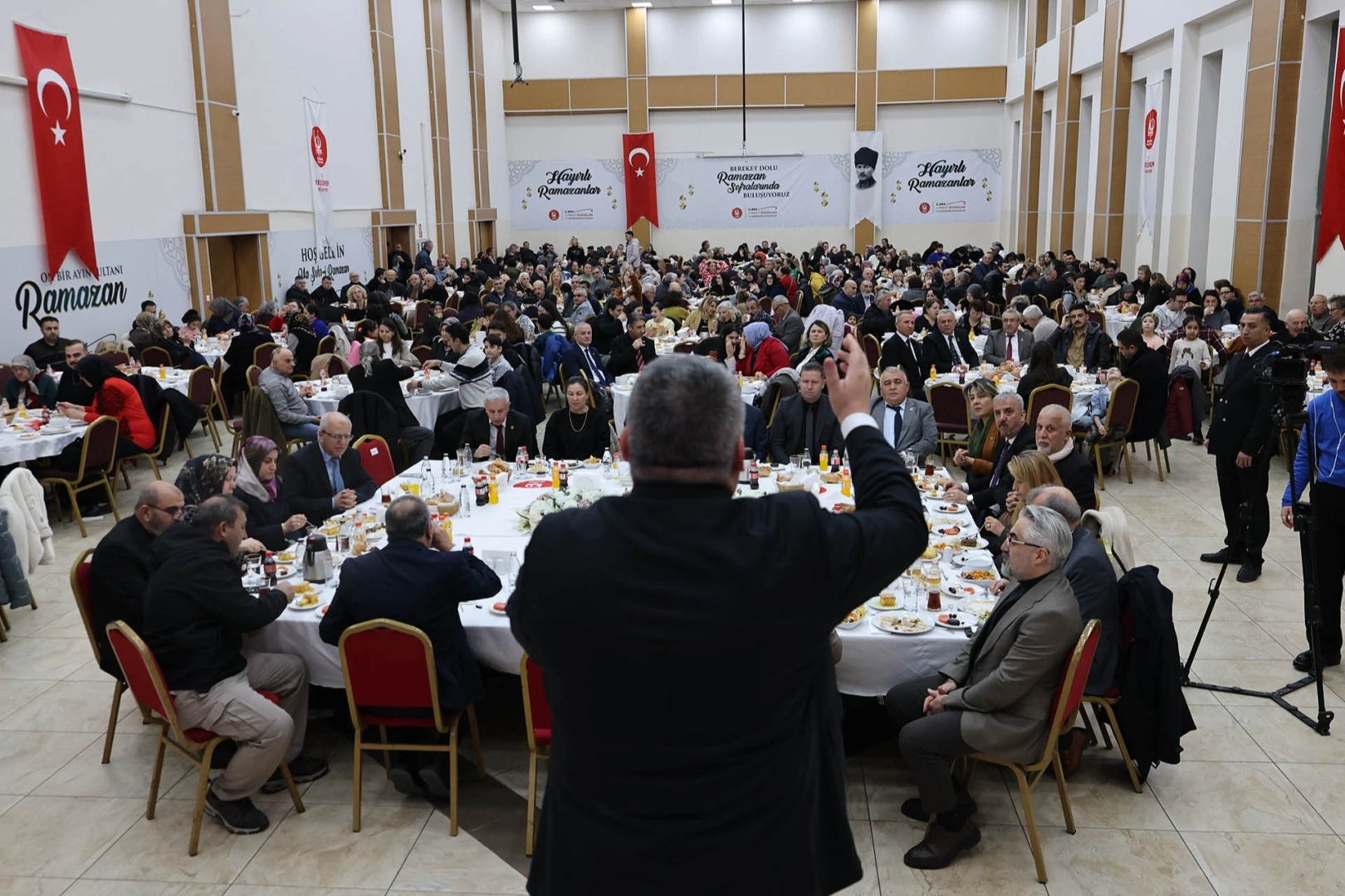 Ankara Keçiören'de emekli askerler aynı sofrada