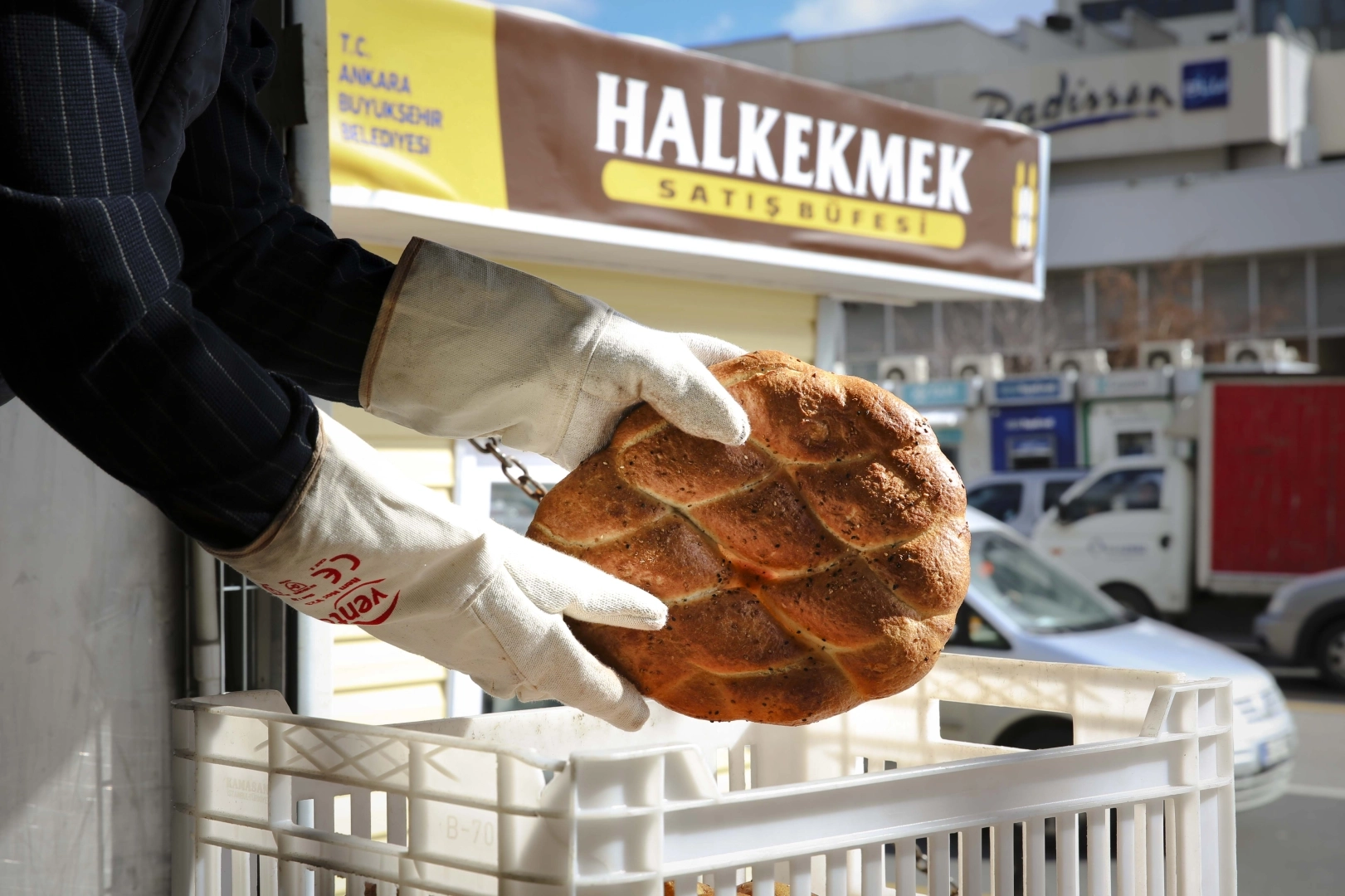 Ankara'da 'Mobil Fırın' hizmeti sürüyor
