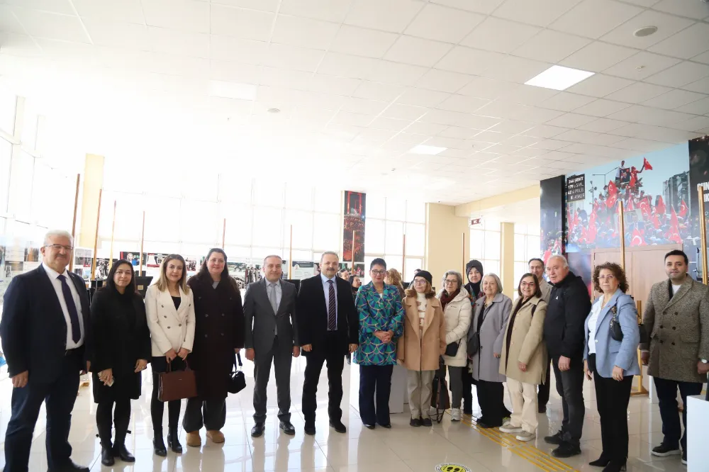 Aksaray Üniversitesi’nde “Aksaray’a Özgü Hediyelik Seramik” Sergisi Açıldı