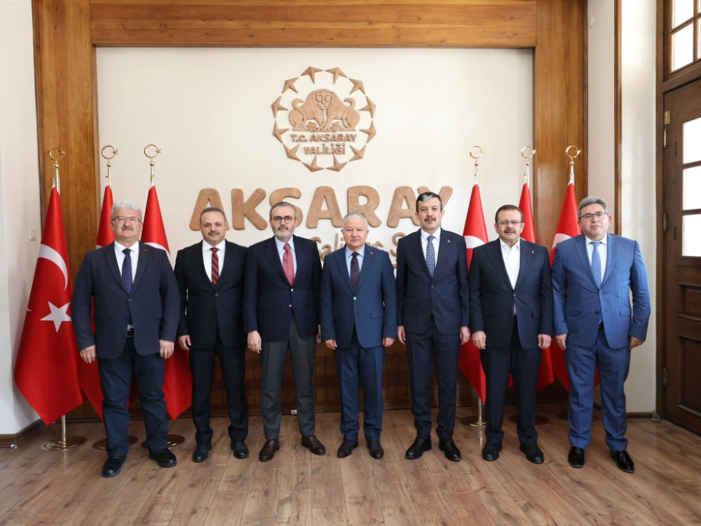 Eski Bakan Mahir Ünal’dan Aksaray Valiliği’ne Ziyaret