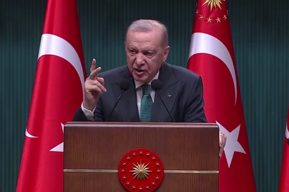 Erdoğan: Tek gündemimiz ülkemizi ateşten uzak tutmak