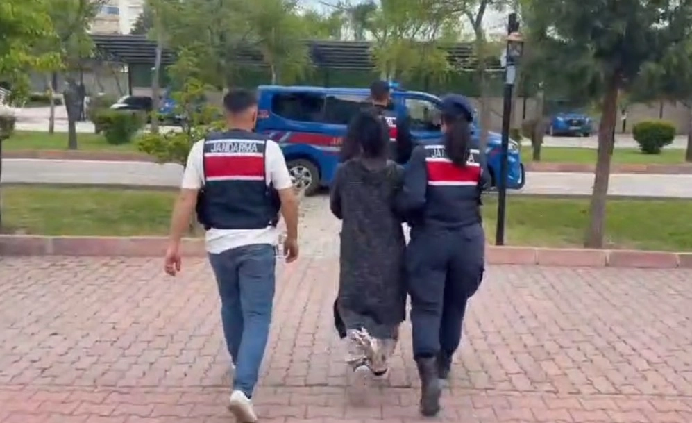AKSARAY’DA 101 YILLIK KESİNLEŞMİŞ HAPİS CEZASI BULUNAN ŞAHIS YAKALANDI