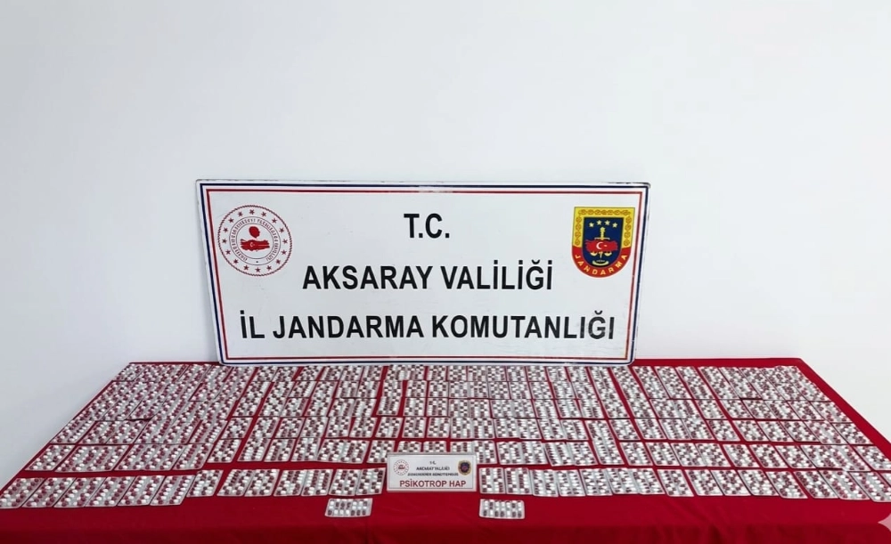 Aksaray’da Uyuşturucu Operasyonu: 3 Şüpheli Tutuklandı, 3 Bin 752 Hap Ele Geçirildi