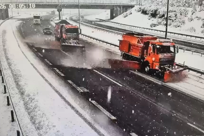 Karayolları ekipleri 24 saat sahada