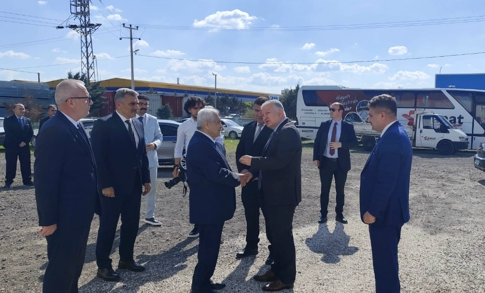 Aksaray OSB’de Üretim Gücüne Yakın İnceleme Vali Murat Duru’dan Adalı Metal’e Ziyaret