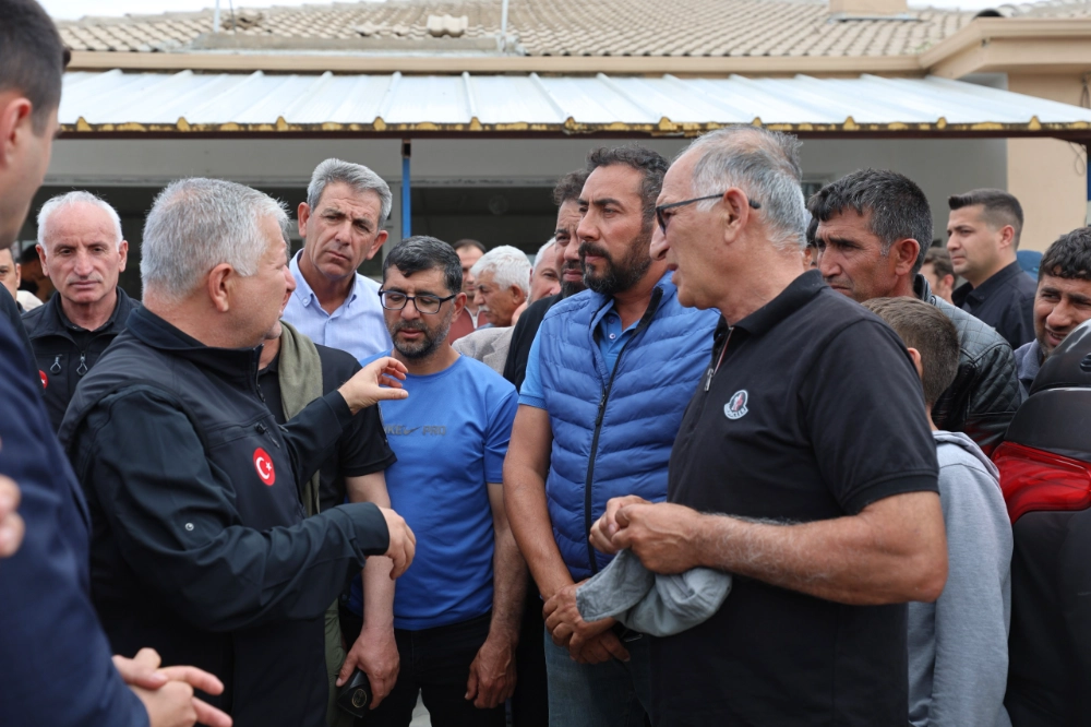 Aksaray Valisi Murat Duru, Dolu ve Aşırı Yağıştan Zarar Gören Tarım Arazilerinde İncelemelerde Bulundu
