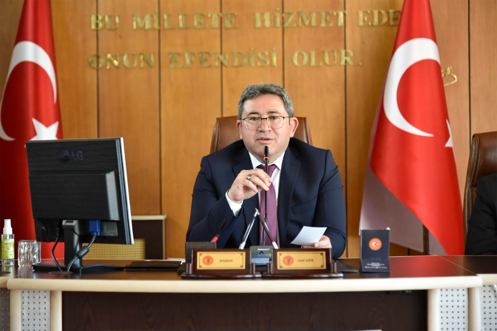 BAŞKAN AĞIR: "MİLLİ İRADENİN GÜCÜ KARŞISINDA HİÇBİR GÜÇ DURAMAZ"
