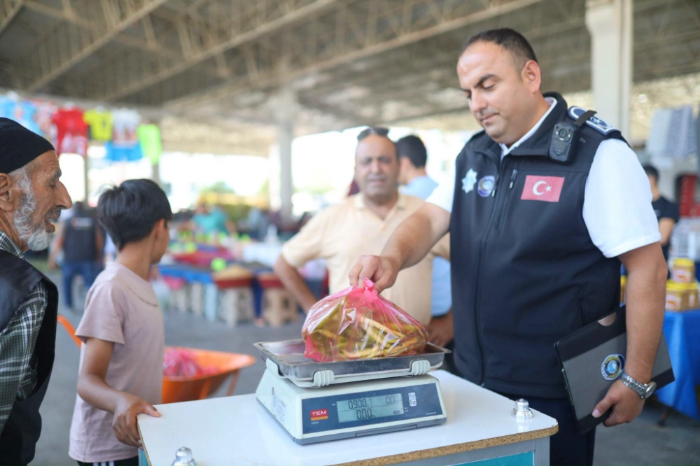 SEMT PAZARLARINDA ZABITA DENETİMLERİ ARALIKSIZ SÜRÜYOR