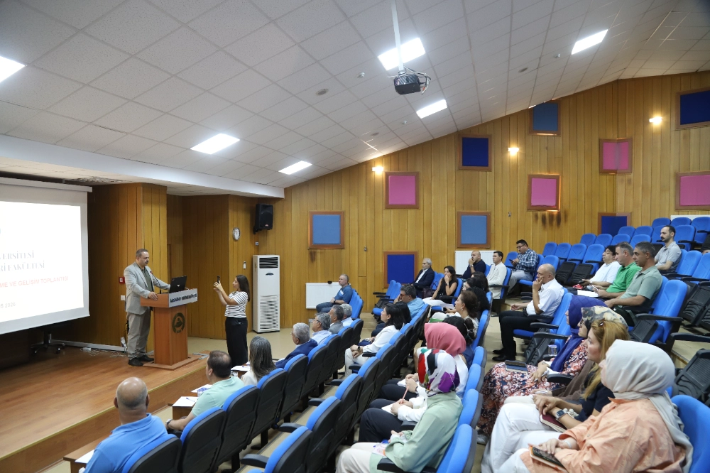 Sağlık Bilimleri Fakültesinde kalite ve akreditasyon süreçleri ele alındı