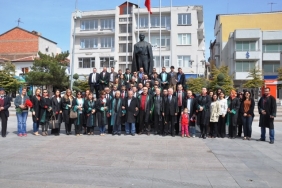 Aksaray Barosu avukatlar gününü kutladı