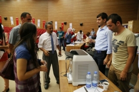 ASÜ'de Kayıtlar Sorunsuz Şekilde Sürüyor