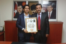 Cemalettin Öztürk Ak Parti İlçe Başkanı Alirıza Özdemir'i Ziyaret Etti.