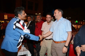 Murat İnce Aksaray'da hayranlarıyla buluştu