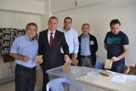 Önder Yıldız Aksaray Veteriner Hekimler Odası başkanlığına seçildi