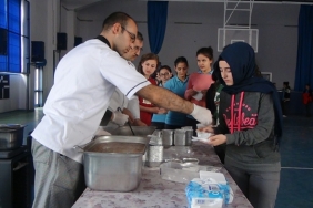 Sağlıkçılarda Aşure Kardeşliğinde Birleştiler