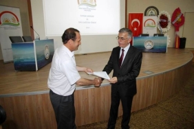 Toprak bayramı nedeniyle çiftçilere tapu dağıtımı yapıldı