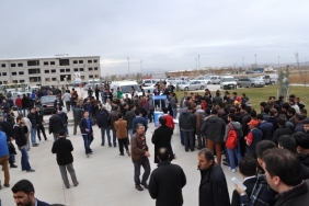 Ülkü Ocakları aşure dağıttı