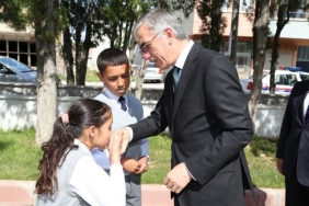 Vali Ataklı Eskil'i ziyaret etti